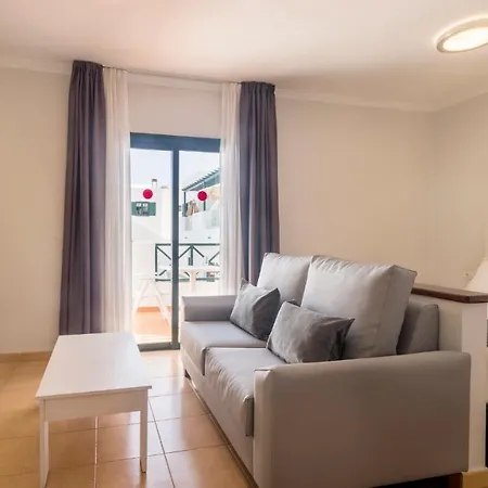 アパートホテル Ilunion Costa Sal Lanzarote 4*